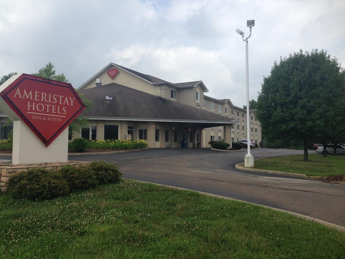 Ameristay Inn & Suites Waverly ภายนอก รูปภาพ